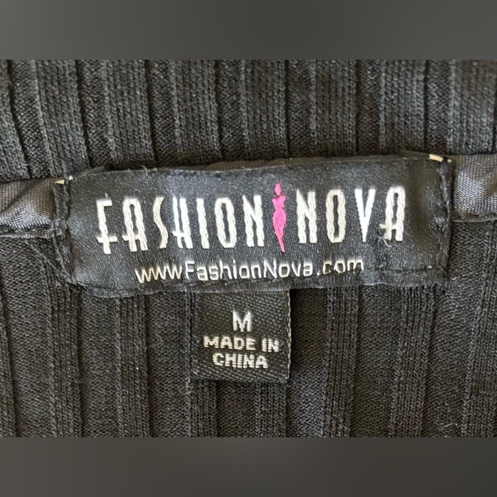FASHION NOVA Black Cable Knit Zip Sweater - Picture 4 of 6